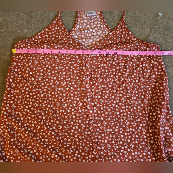 No Boundaries Racerback Style Floral Tank Size L - Picture 9 of 10